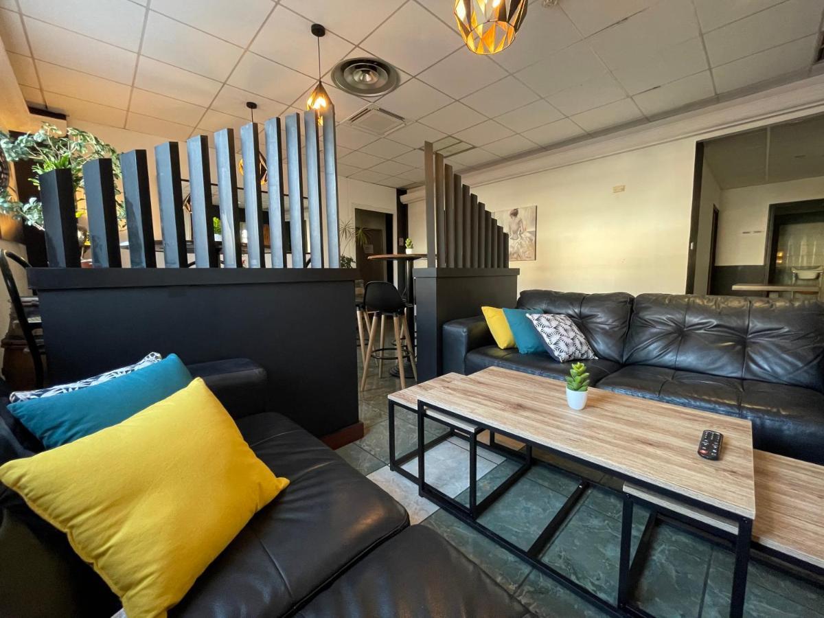Hotel Restaurant Kyriad Direct Dijon Nord - Zenith - Toison D'Or Ngoại thất bức ảnh