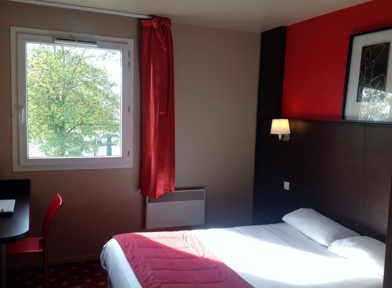 Hotel Restaurant Kyriad Direct Dijon Nord - Zenith - Toison D'Or Ngoại thất bức ảnh