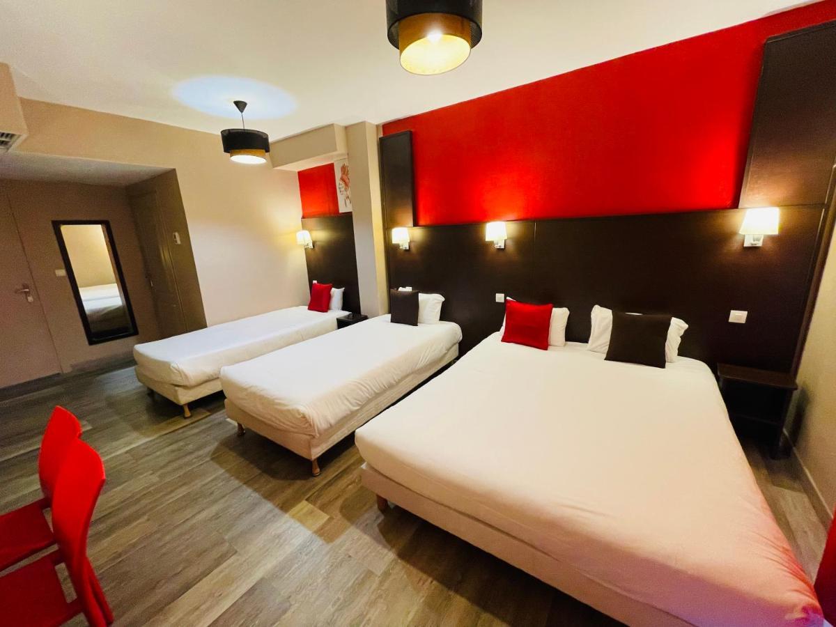 Hotel Restaurant Kyriad Direct Dijon Nord - Zenith - Toison D'Or Ngoại thất bức ảnh