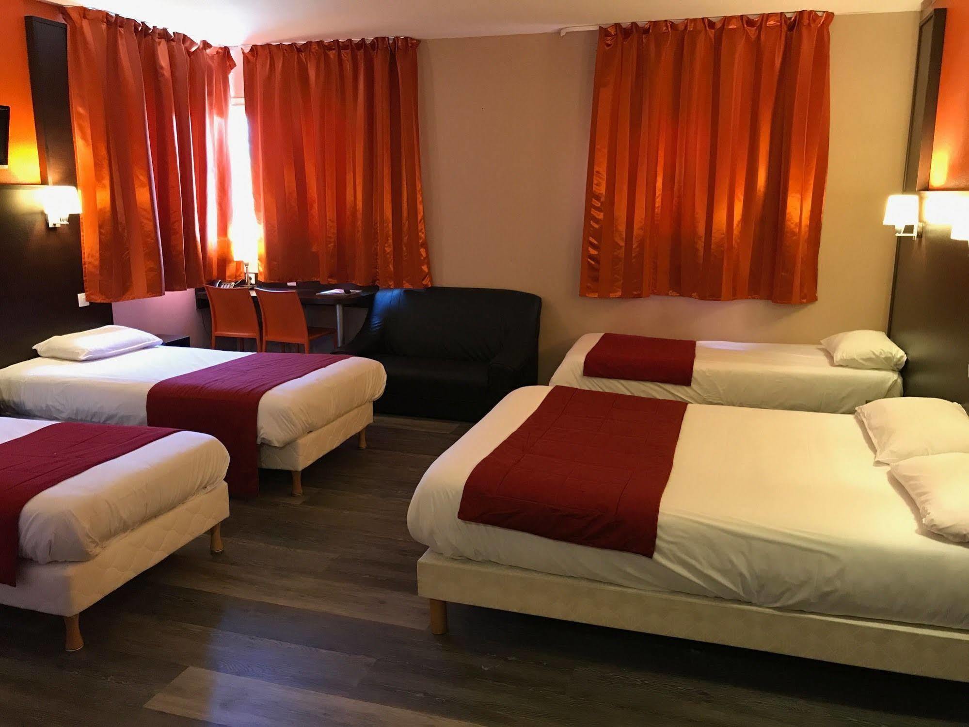Hotel Restaurant Kyriad Direct Dijon Nord - Zenith - Toison D'Or Ngoại thất bức ảnh